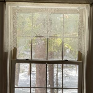 Lace Victorian Rose Swag Curtain Valance floral design and scalloped edges